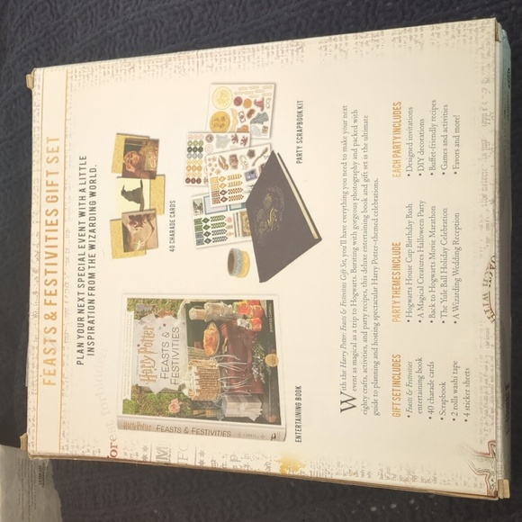 Harry Potter Feasts & Festivities Gift Set NIB - Picture 2 of 2